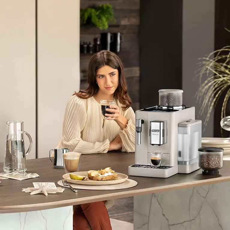 Кофемашина автоматическая Delonghi EXAM440.35.BG Rivelia бежевый