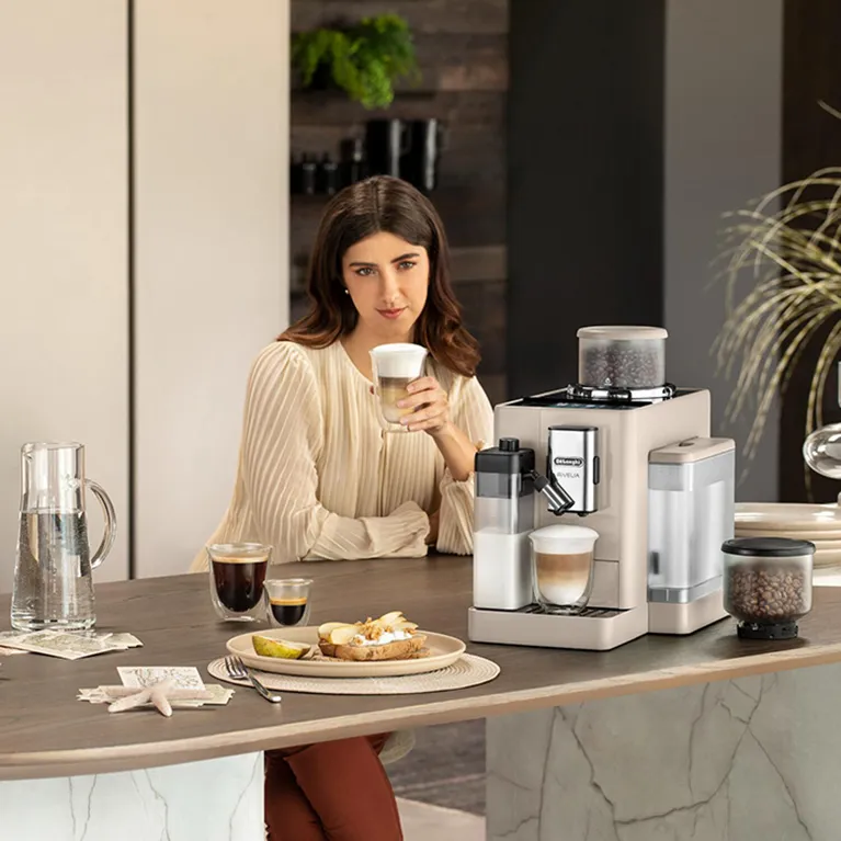 Кофемашина автоматическая DeLonghi EXAM440.55.BG Rivelia Perfetto бежевый