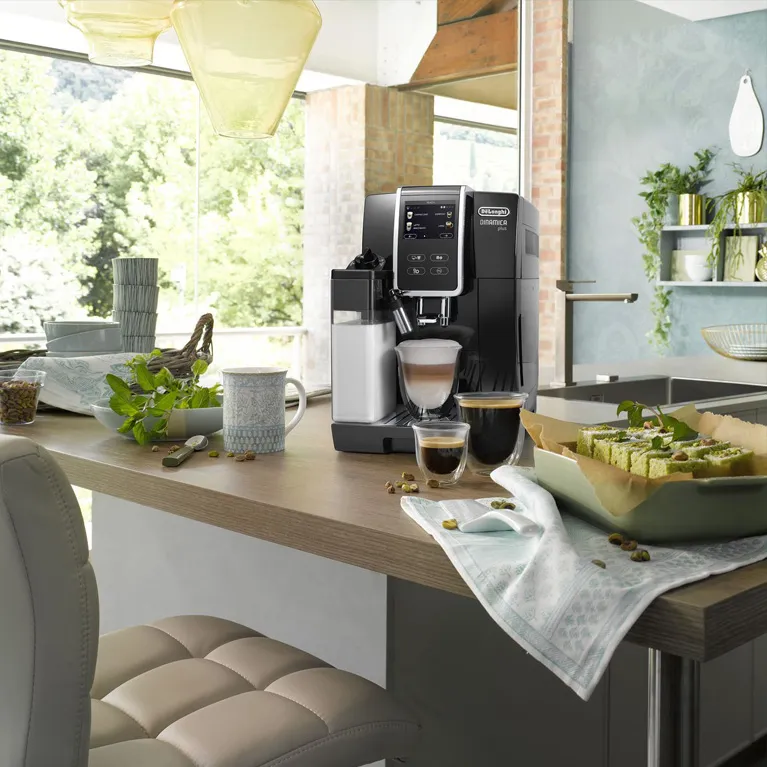 Кофемашина автоматическая Delonghi ECAM370.70.B Dinamica Plus