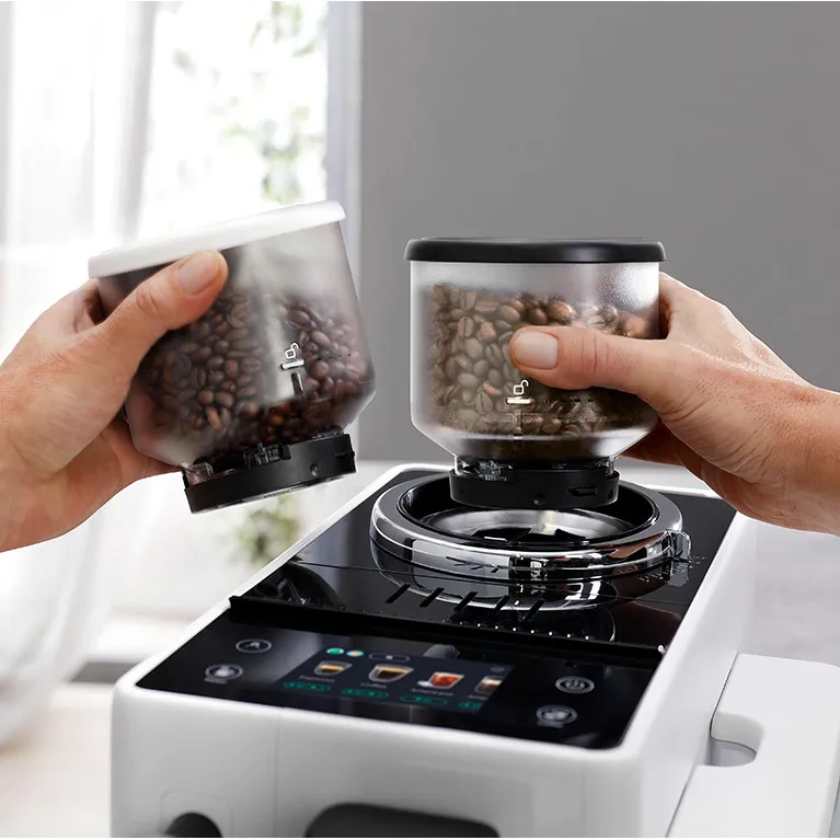 Кофемашина автоматическая Delonghi EXAM440.35.W Rivelia белый