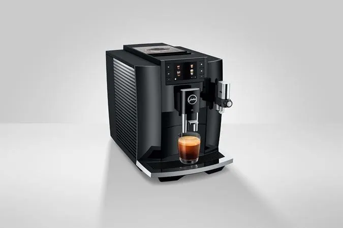 Кофемашина автоматическая Jura E8 черная 15584