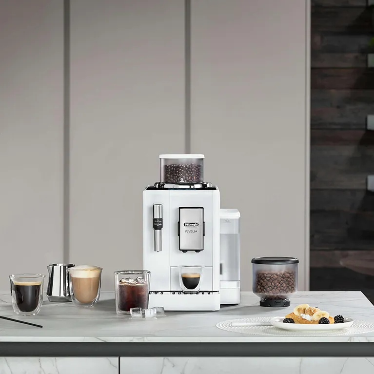 Кофемашина автоматическая Delonghi EXAM440.35.W Rivelia белый